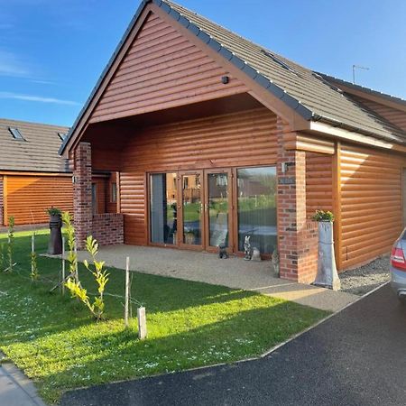 31 Cherry East Riding Of Yorkshire Hot Tub & Fishing Garton Exteriér fotografie