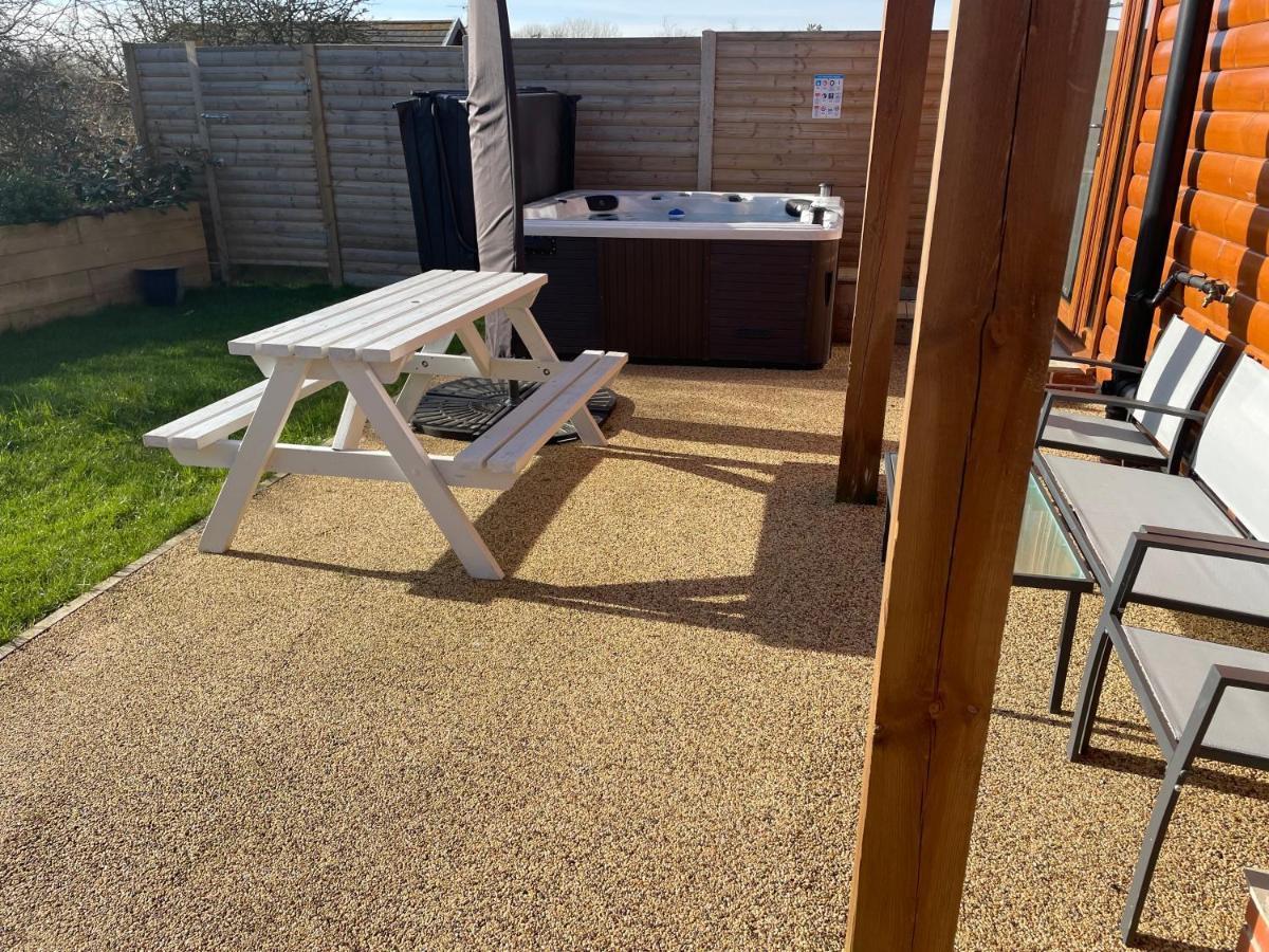 31 Cherry East Riding Of Yorkshire Hot Tub & Fishing Garton Exteriér fotografie